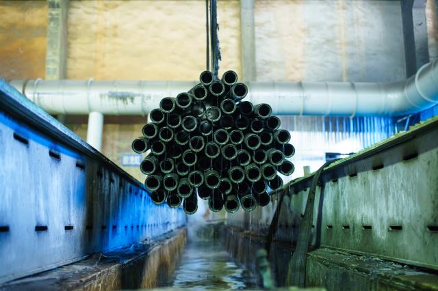 Where is a seamless steel tube manufacturer with a complete production process and equipment in China?